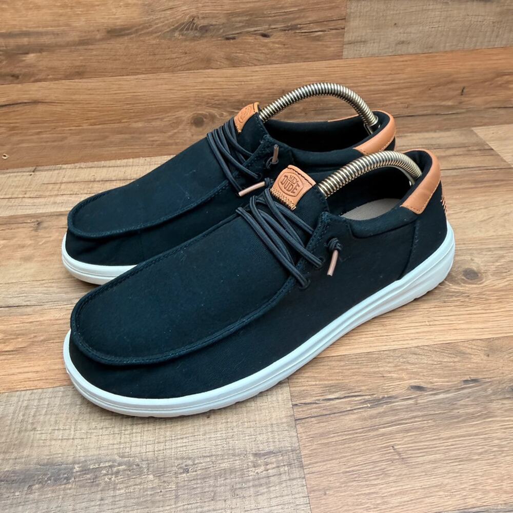 Hey Dude Men's size  8 Paul  black Canvas Shoes